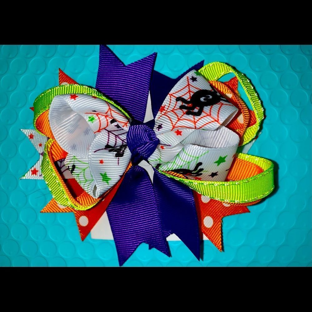 Little girls Halloween hair bows handmade NEW